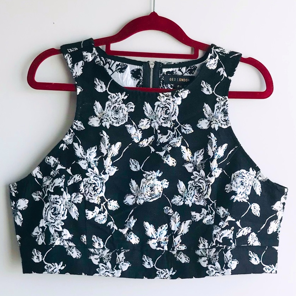 🎀QED London XL Designer Silver White Black Crop Top With Back Zipper